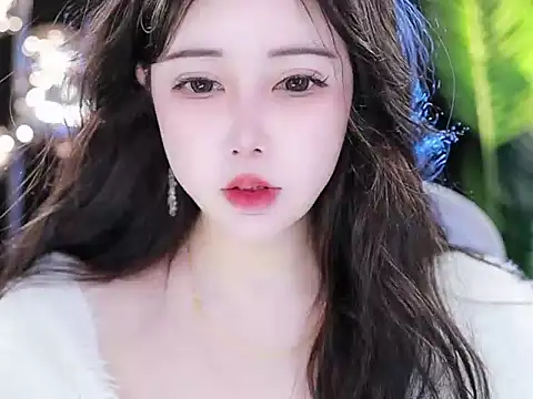 Qiaoqiao  online show from March 16, 9:37 pm