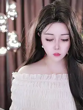 Qiaoqiao  online show from March 2, 9:10 am