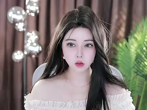 Qiaoqiao  online show from March 2, 12:14 pm