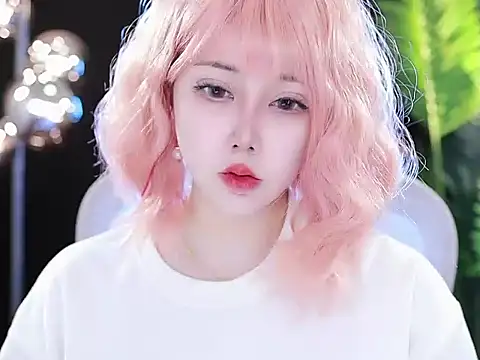 Qiaoqiao  online show from March 20, 9:37 am