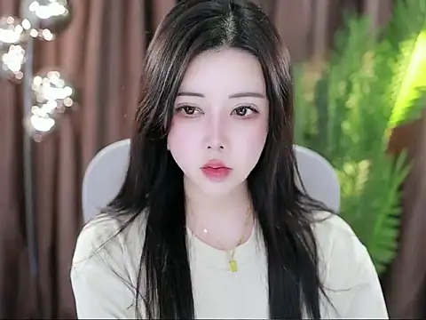 Qiaoqiao  online show from February 28, 5:04 pm