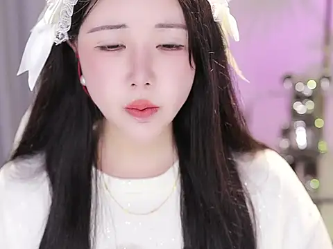 Qiaoqiao  online show from October 7, 4:57 am