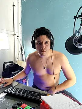 Snapshot of Anto_BWC chatting on October 6, 10:10 pm Anto BWC online show from October 6, 10:10 pm