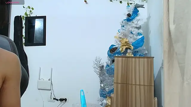 Snapshot of Haruto2001 chatting on January 21, 2:11 am Haruto2001 online show from January 21, 2:11 am