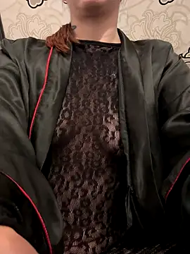 Snapshot of joie_20 chatting on November 18, 10:24 pm joie 20 online show from November 18, 10:24 pm