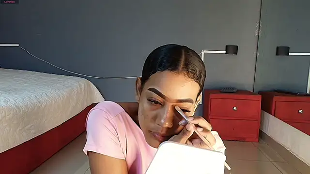 flavia cruz online show from December 3, 7:02 pm