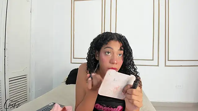 flavia cruz online show from November 15, 8:35 pm