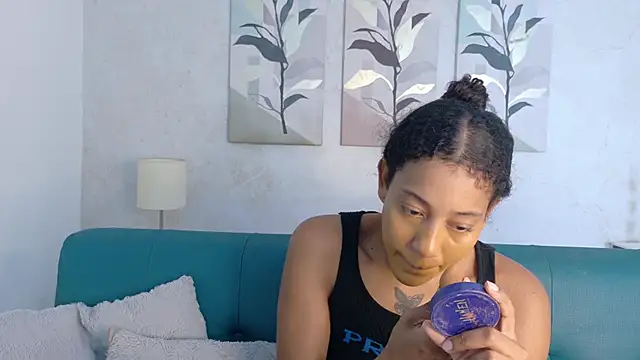 flavia cruz online show from April 15, 12:21 pm