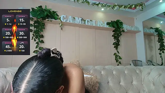 flavia cruz online show from March 12, 12:20 pm