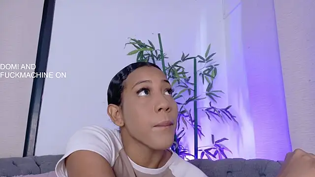 flavia cruz online show from December 18, 7:07 pm