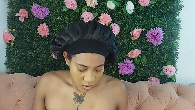 flavia cruz online show from April 27, 12:25 pm
