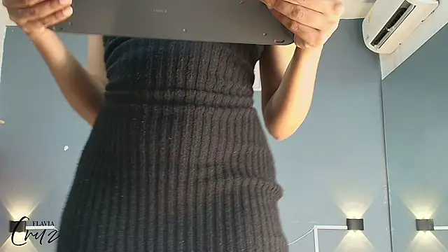 flavia cruz online show from November 4, 8:12 pm