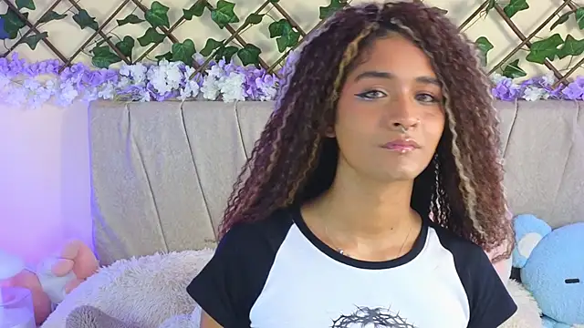 Snapshot of baby_kaliope chatting on February 22, 10:07 am baby kaliope online show from February 22, 10:07 am