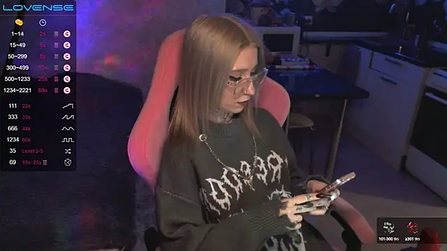 yngmilf online show from February 1, 10:23 pm
