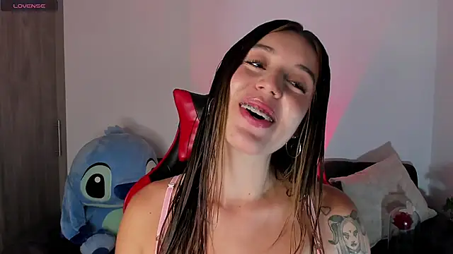 zoee jackson online show from September 10, 4:55 am