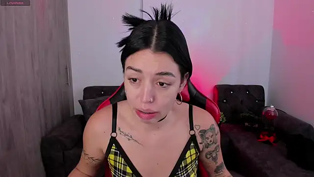 zoee jackson online show from March 16, 8:33 pm