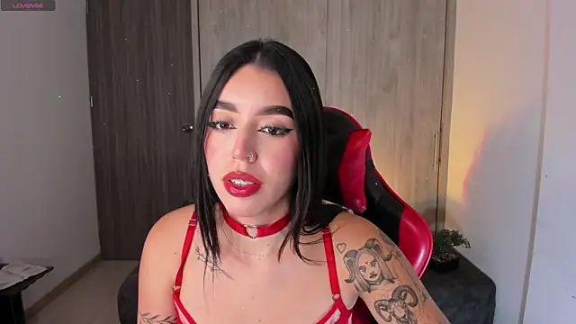 zoee jackson online show from February 6, 4:30 am