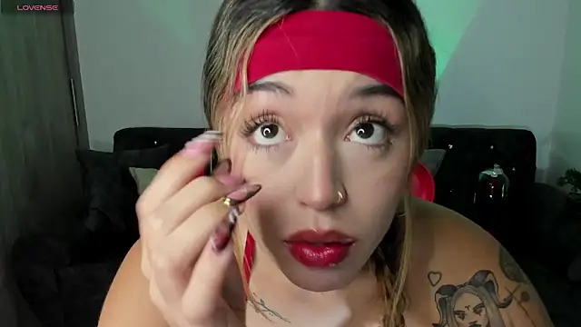 zoee jackson online show from November 29, 12:55 am