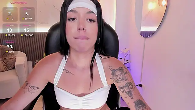 Snapshot of zoee_jackson chatting on July 19, 6:37 pm zoee jackson online show from July 19, 6:37 pm