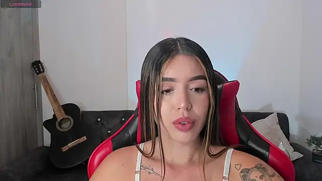 zoee jackson online show from September 14, 11:27 pm