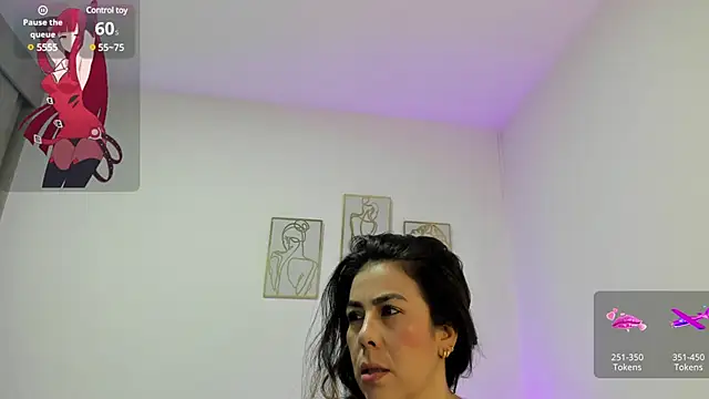 Snapshot of vannhesa chatting on December 15, 5:10 pm vannhesa online show from December 15, 5:10 pm
