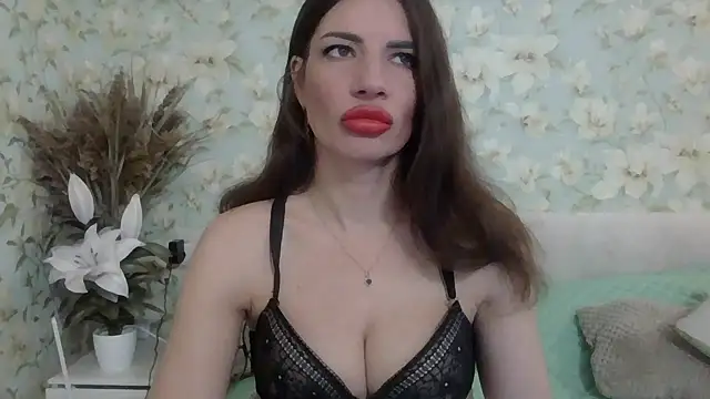 KikoBirds29 online show from March 12, 5:34 am