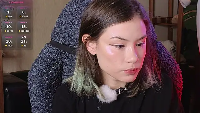 alicekiit online show from October 26, 4:02 am