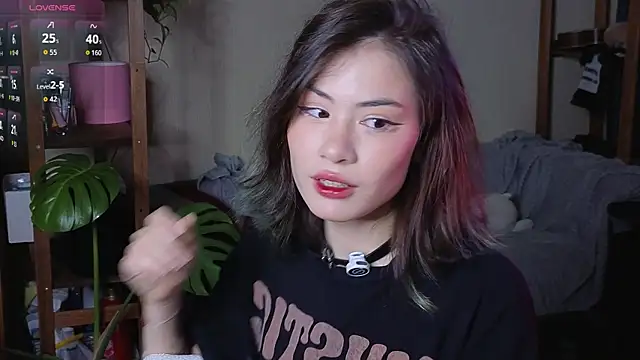 alicekiit online show from October 13, 6:31 pm
