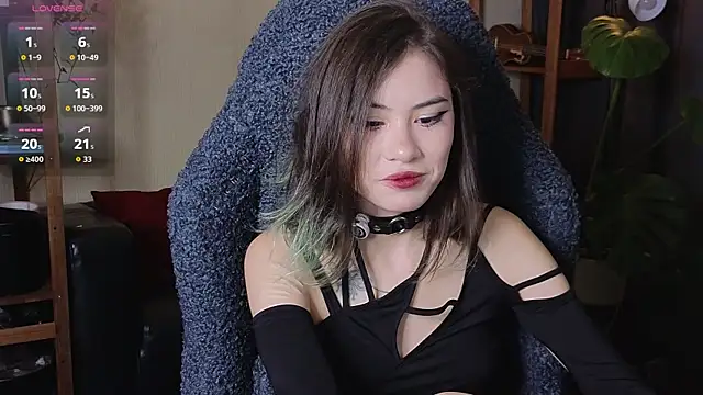 alicekiit online show from November 6, 9:30 pm