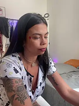 GrlAlice online show from February 13, 4:50 pm