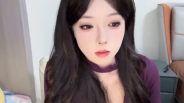 Snapshot of Q-ing chatting on February 10, 2:16 pm Q-ing online show from February 10, 2:16 pm