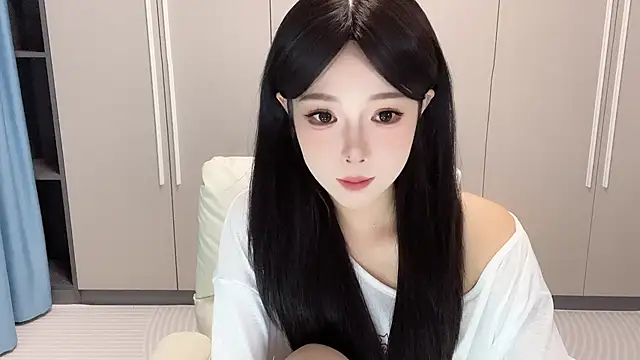 Snapshot of Q-ing chatting on September 19, 12:31 pm Q-ing online show from September 19, 12:31 pm