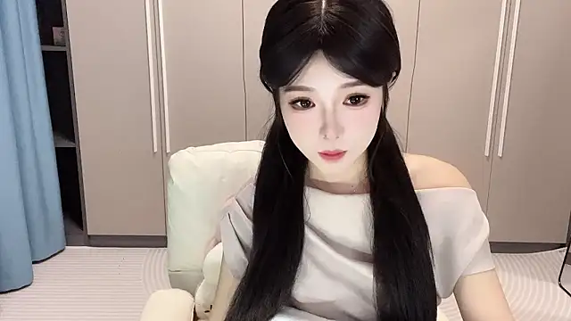 Snapshot of Q-ing chatting on September 9, 6:12 am Q-ing online show from September 9, 6:12 am