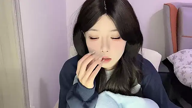 Snapshot of Q-ing chatting on March 5, 9:38 am Q-ing online show from March 5, 9:38 am