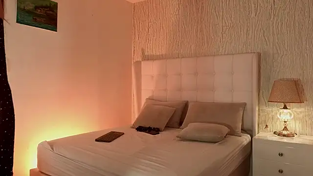 Luisa0110 online show from February 23, 3:45 pm