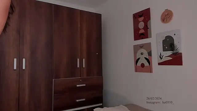 Luisa0110 online show from February 26, 8:36 pm