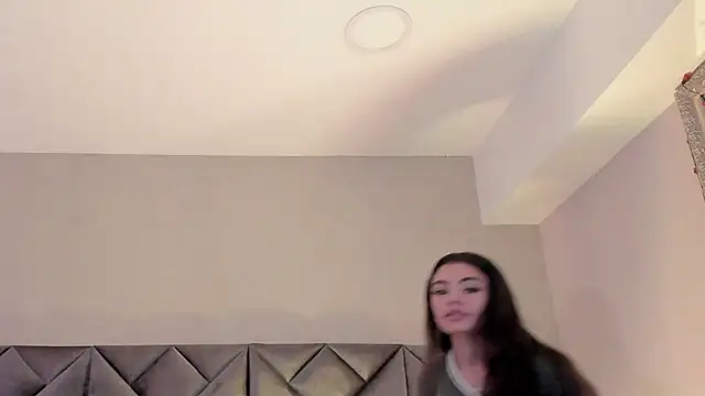 Luisa0110 online show from July 10, 4:40 pm
