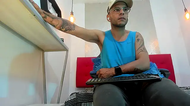 Andrey u92 online show from November 15, 7:51 pm