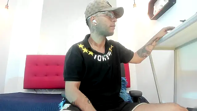 Andrey u92 online show from November 16, 8:35 pm