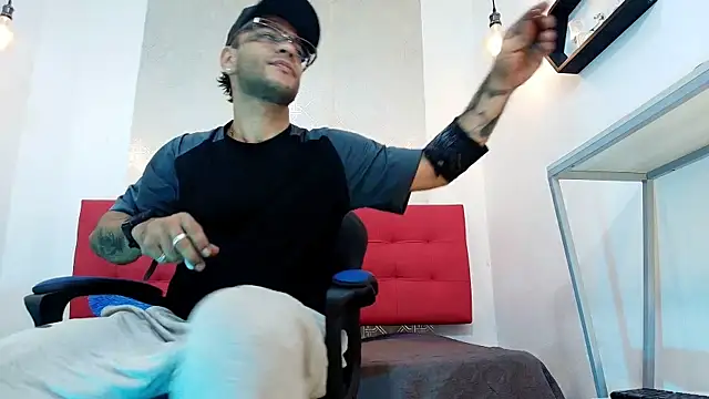 Andrey u92 online show from November 6, 8:24 pm