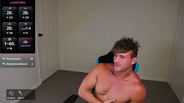 Snapshot of _DownUnderFit_ chatting on December 8, 9:57 am DownUnderFit online show from December 8, 9:57 am