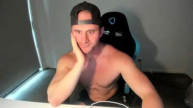  DownUnderFit  online show from November 15, 8:46 pm