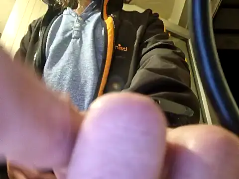 stavroun online show from December 1, 10:32 pm