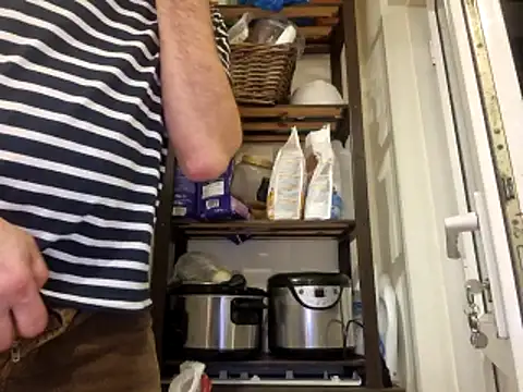 stavroun online show from November 9, 5:17 pm