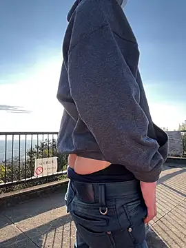 takuyapp online show from February 16, 10:44 pm