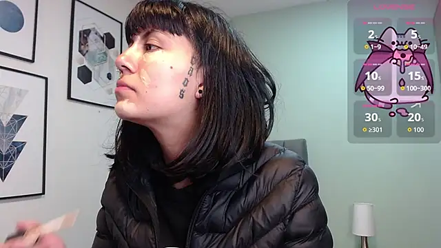 Snapshot of amy_adams1 chatting on December 2, 4:25 am amy adams1 online show from December 2, 4:25 am