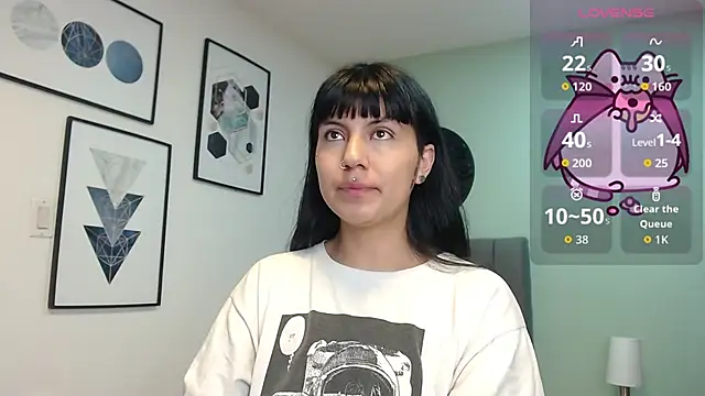 Snapshot of amy_adams1 chatting on May 21, 4:54 am amy adams1 online show from May 21, 4:54 am