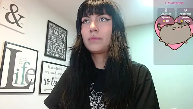 Snapshot of amy_adams1 chatting on March 5, 4:56 am amy adams1 online show from March 5, 4:56 am