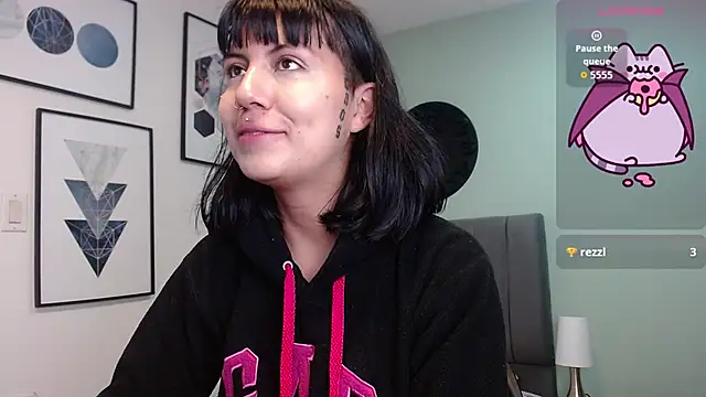 Snapshot of amy_adams1 chatting on October 23, 4:33 am amy adams1 online show from October 23, 4:33 am