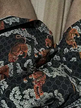 smithrosinha online show from April 8, 5:42 am